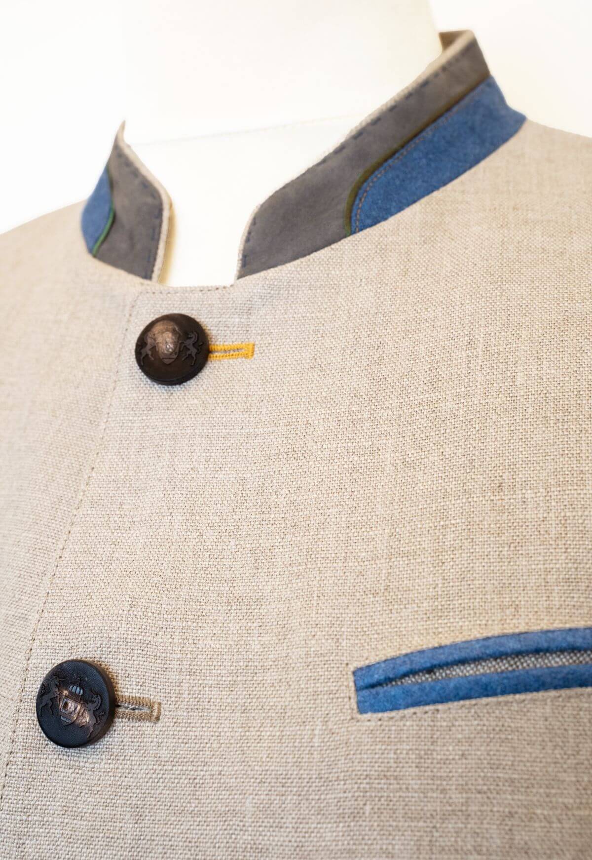 canissi-habsburg-bezs-zako-kek-nyakleccel-CAN-477-3-can-477 – CAN-477