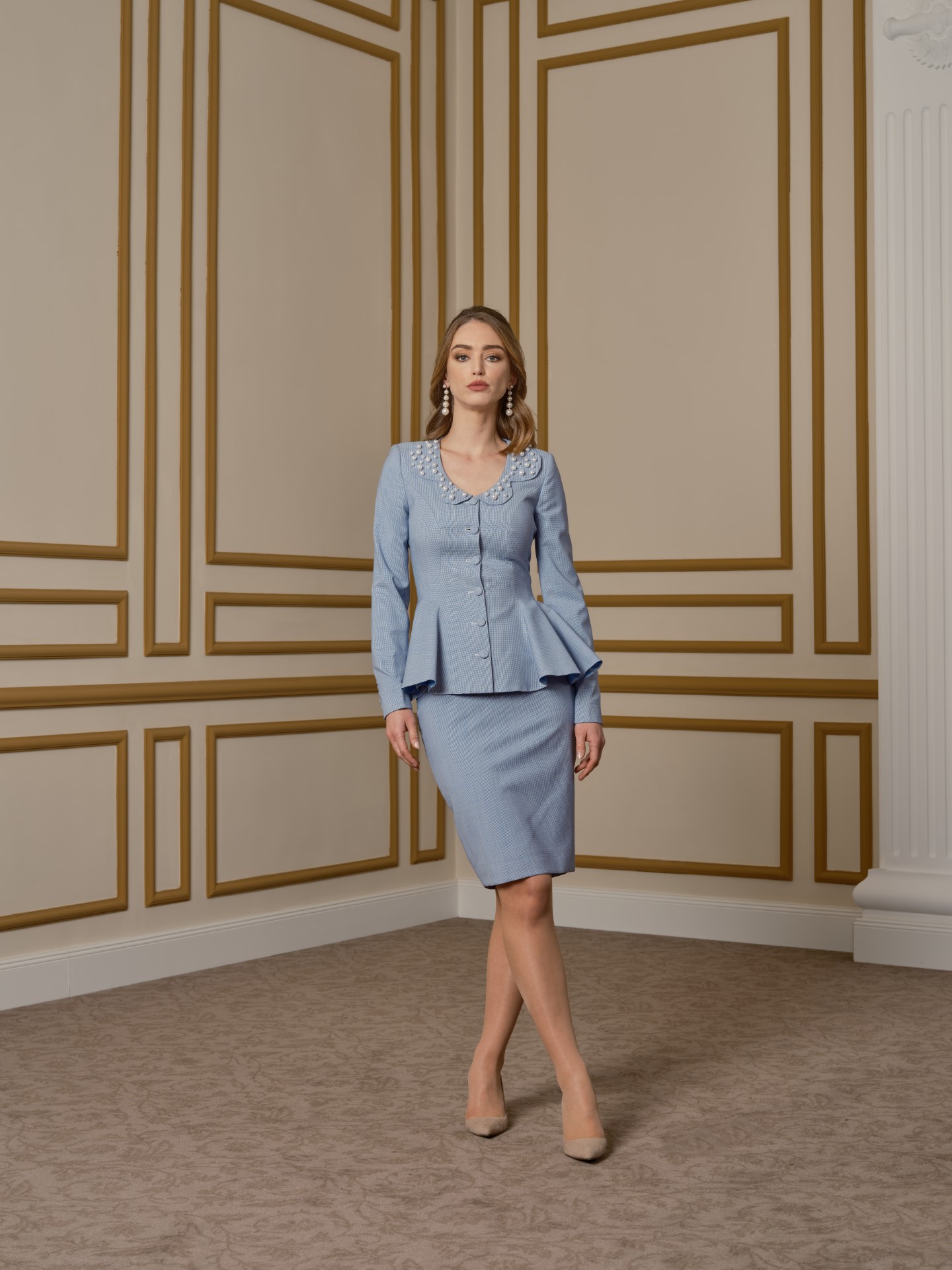 canissi-iconic-flower-neck-in-blue-houndstooth-style-3-can-305 – CAN-305