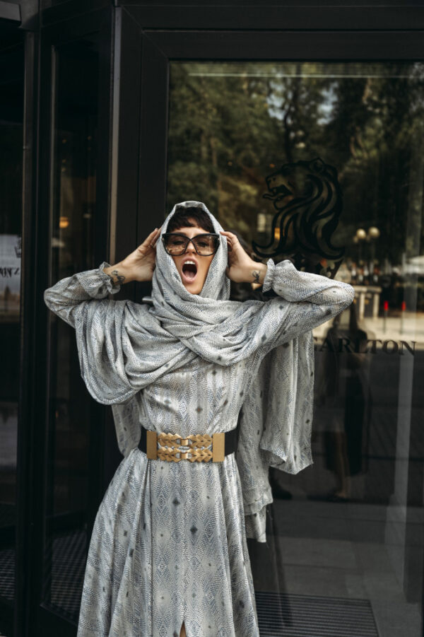 canissi-jasmine-kek-mintas-selyem-ruha-zart-nyakresszel-CAN-428-11-can-428 – CAN-428