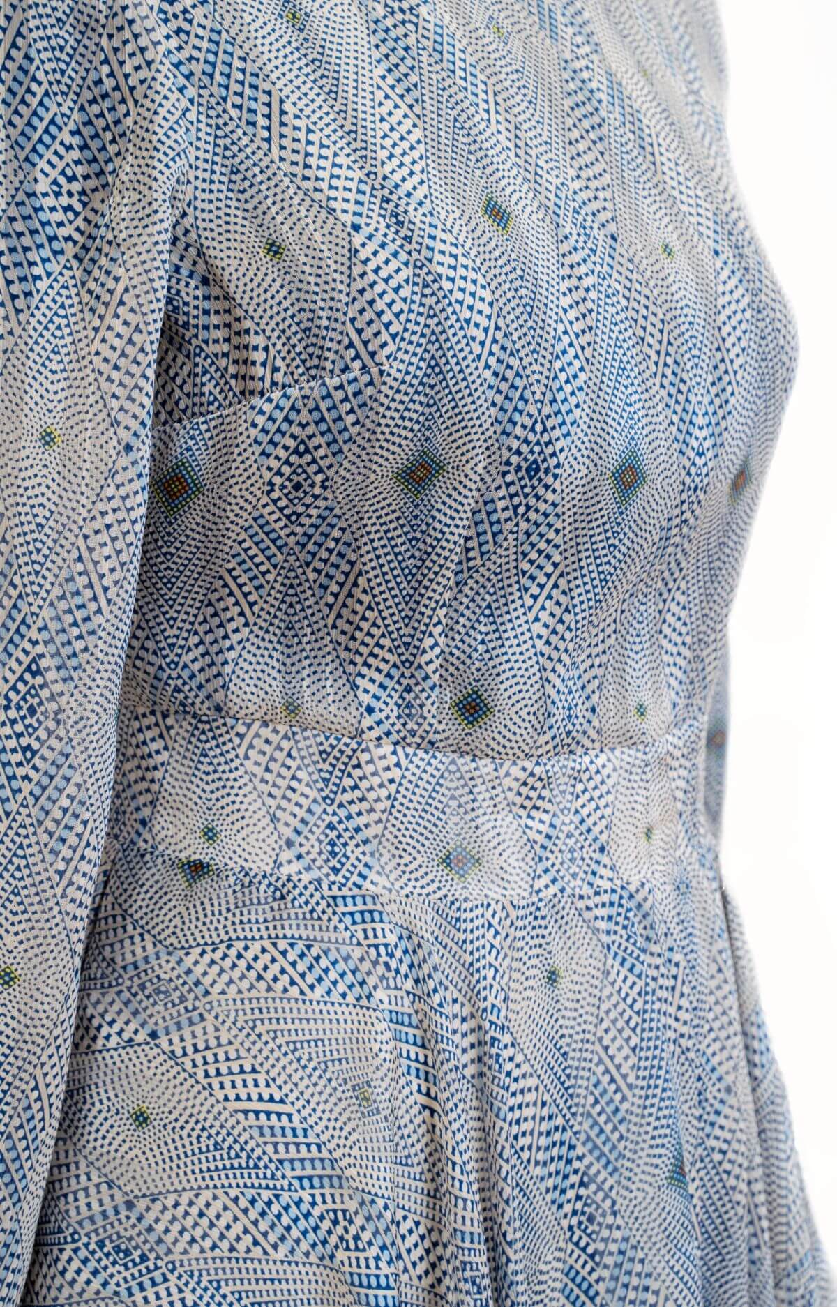 canissi-jasmine-kek-mintas-selyem-ruha-zart-nyakresszel-CAN-428-3-can-428 – CAN-428